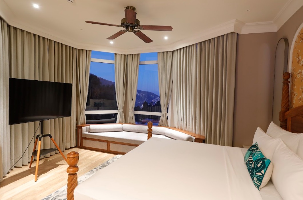 Nainital Resorts Mountain Views
