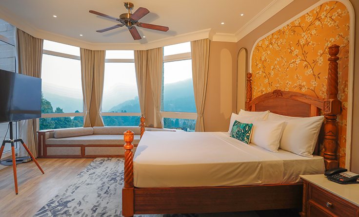 Best Resorts In Nainital Mountain Views